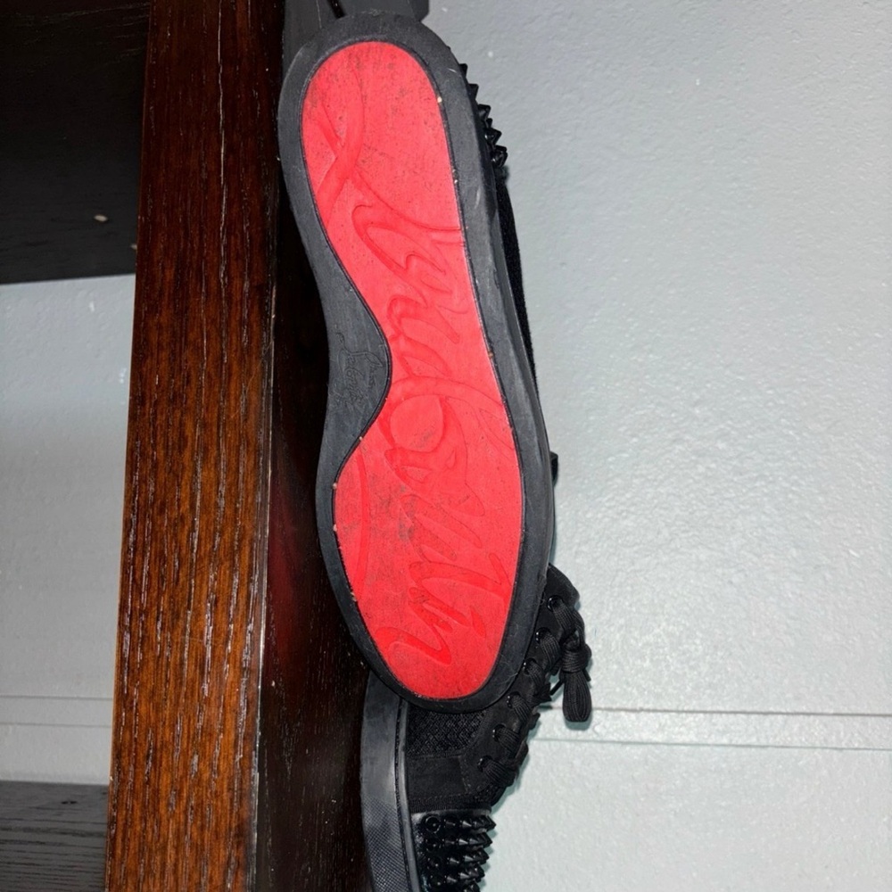 Christian louboutin red bottoms size 9.5
